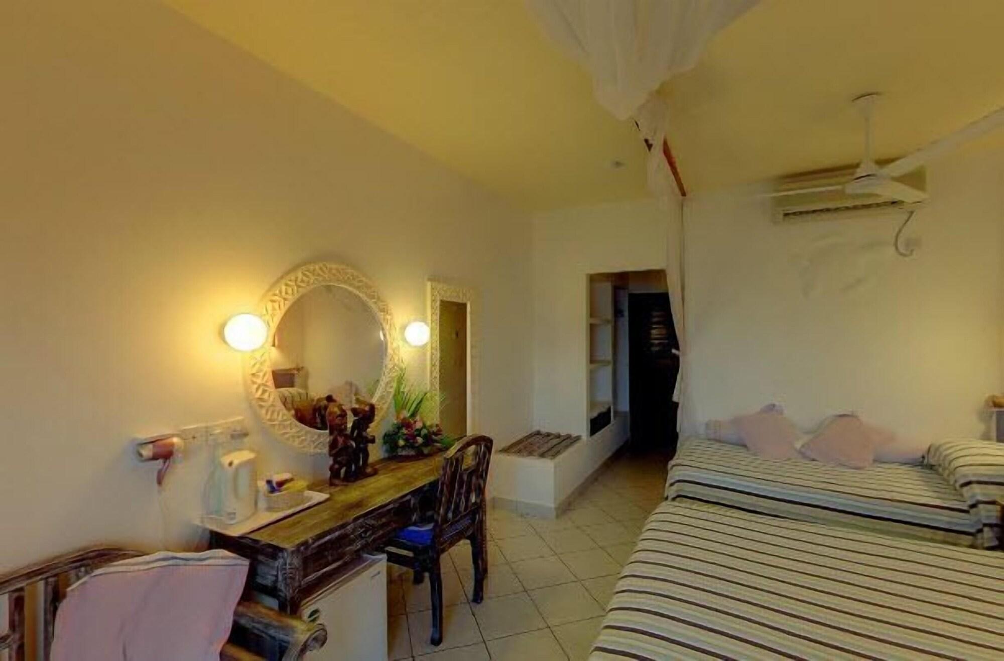Turtle Bay Beach Club Watamu Exterior photo